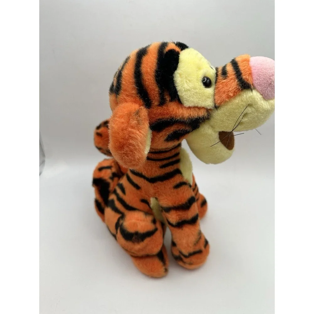 Disney Store Tigger 10